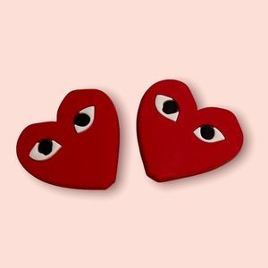 CDG Croc Charm / Jibbitz (Red Heart w/ Eyes & Black Heart w/ Eyes) 2x